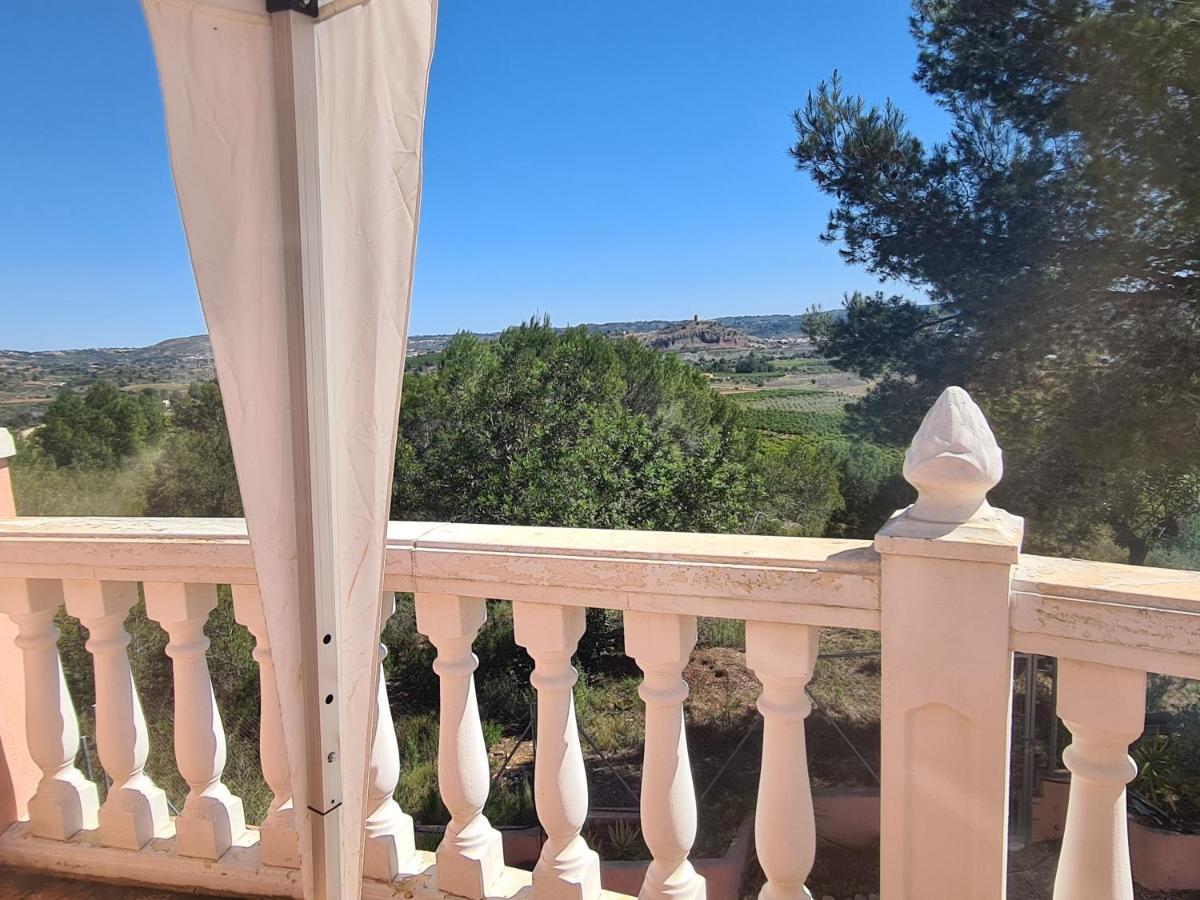 Chateau Angelique Guest House Valencia Exterior photo